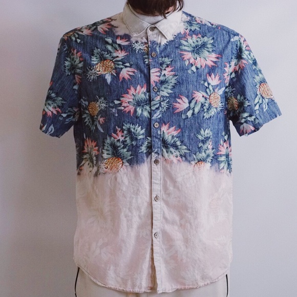 Pineapple 🍍 Button down - Picture 1 of 5